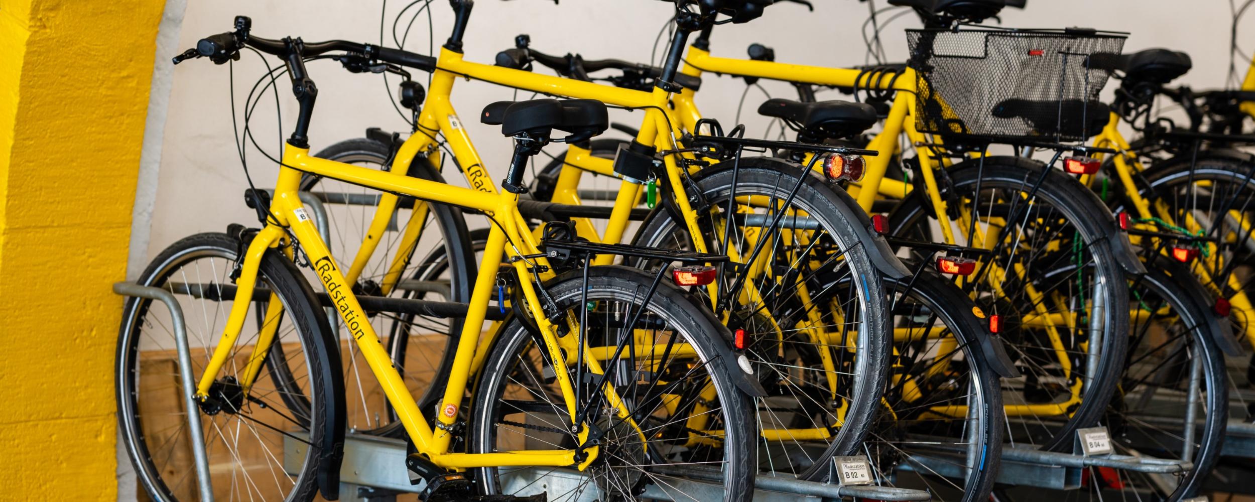 Leihräder in der Radstation Köln am Hauptbahnhof